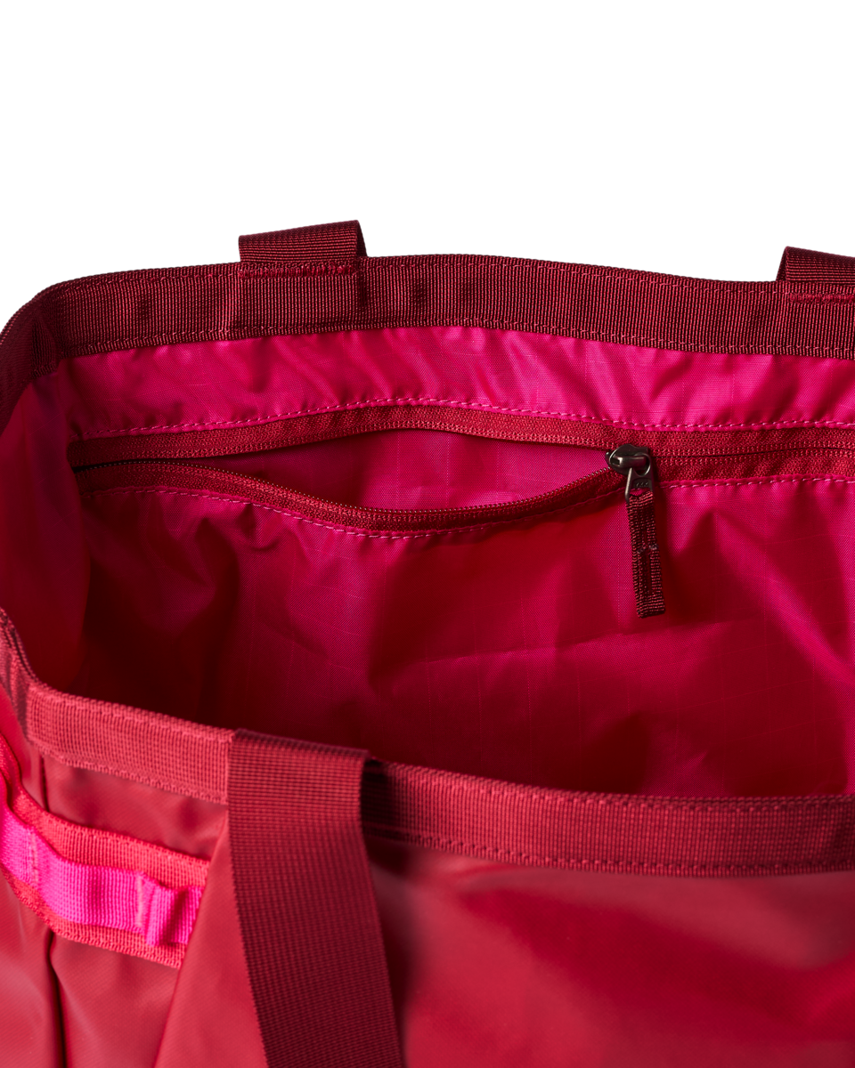Torba Allpa 30L Gear Hauler Tote, Crimson