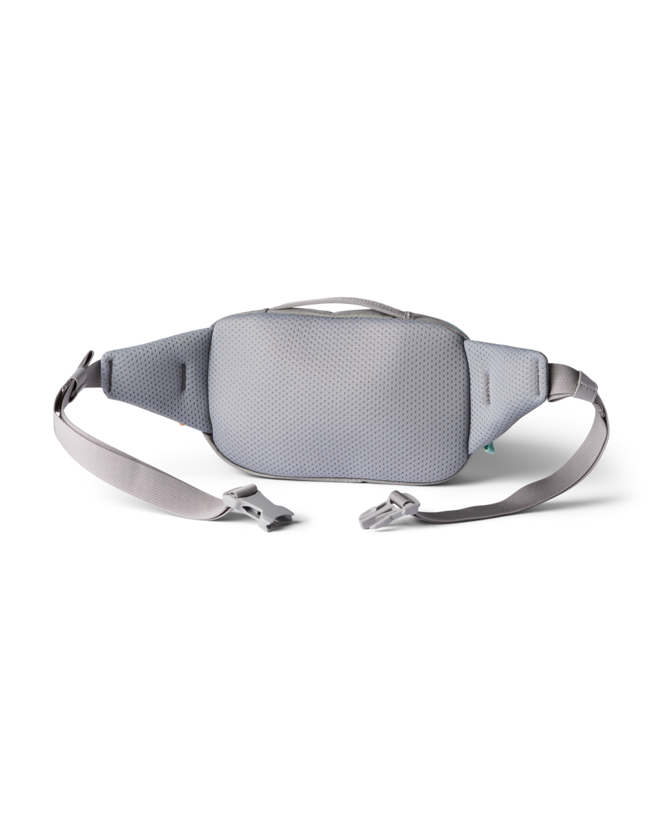 Nerka Allpa X 1.5L Hip Pack, Vapor and Smoke