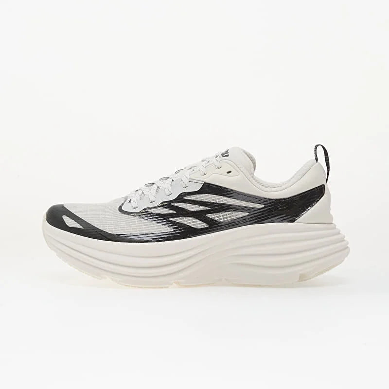 Hoka, Sneakersy Bondi 8 TS Caged , białe