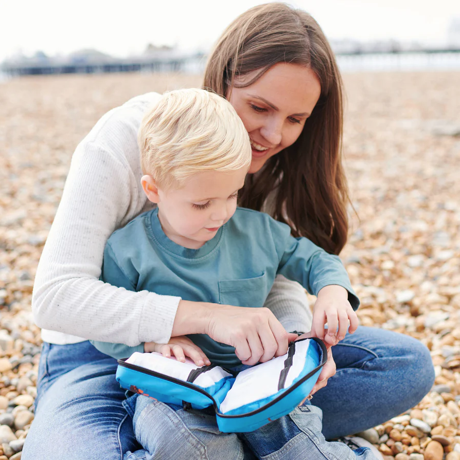 Apteczka LittleLife Family First Aid Kit