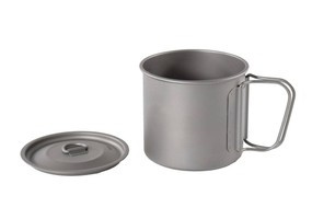 Tytanowy Kubek z Pokrywką Rockland Minimalist 600 ml