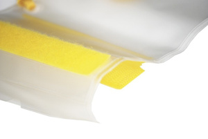 Zestaw pokrowców wodoodpornych na dokumenty.