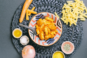Pulpety warzywne z makaronem w sosie prowansalskim 350 g [SH] Żywność turystyczna - Forestia